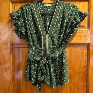 Ruffled sleeve floral top